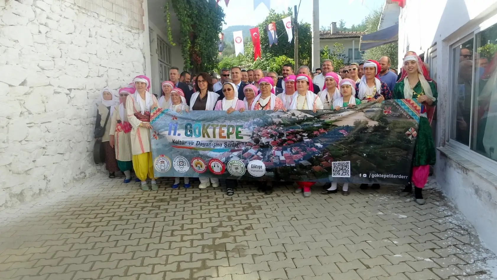 Göktepe Dayanışma ve Kültür festivali kortej yürüyüşüyle başladı