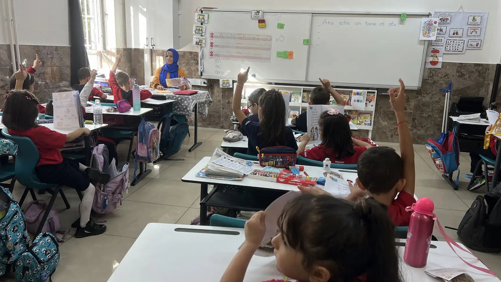 Okuldan uzaklaşan çocuklara dikkat!