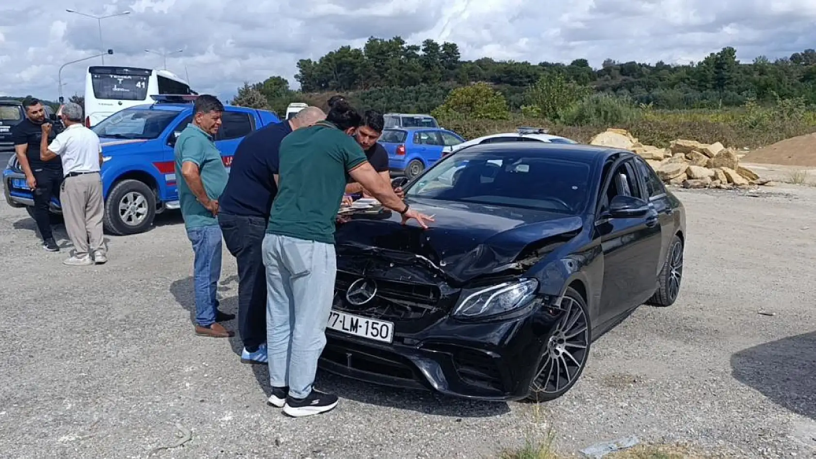 Ekipler hangi kazaya yetişeceğini şaşırdı: 1 kilometrelik mesafede 12 araçlık 4 ayrı zincirleme kaza