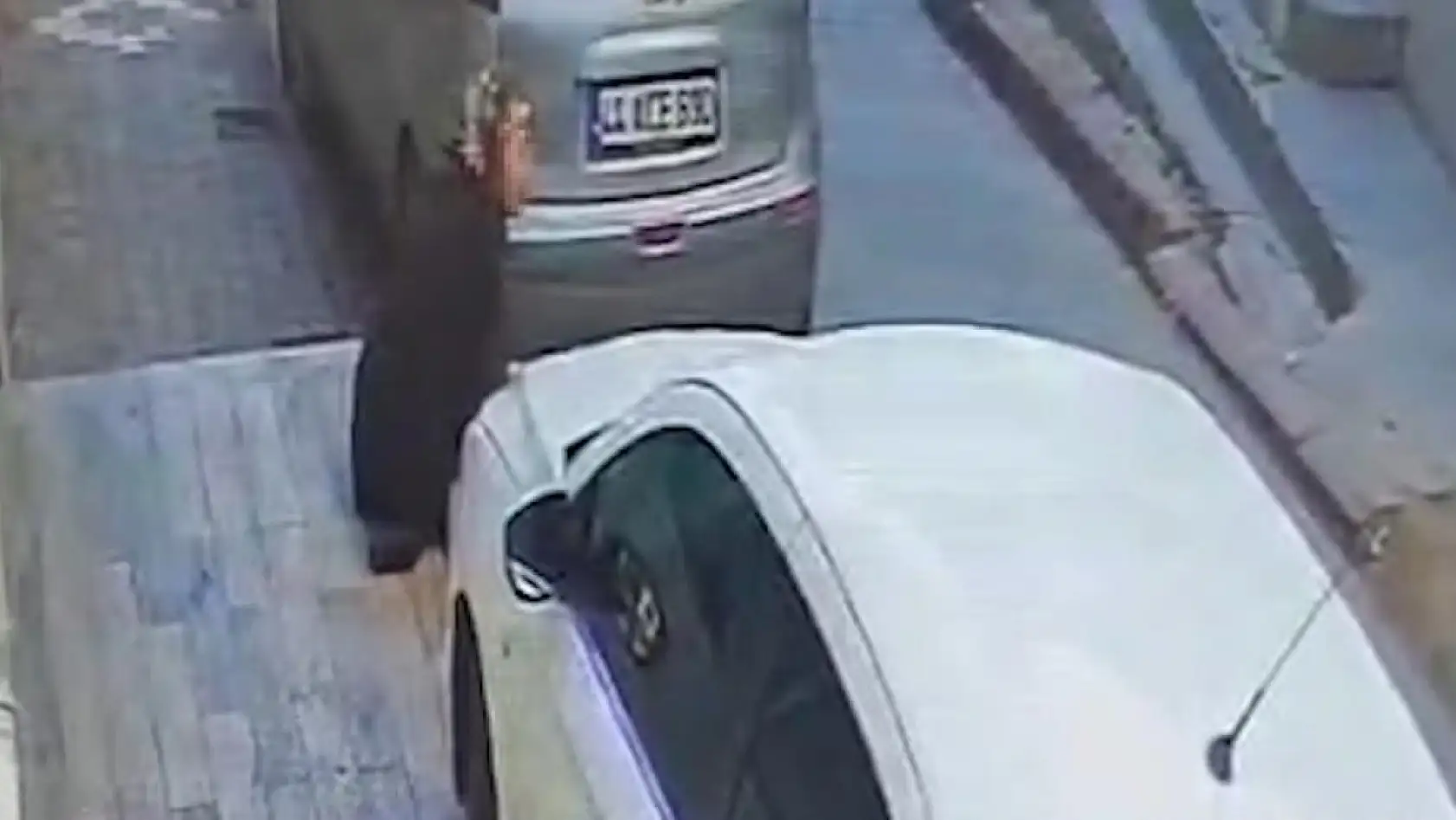 Yaşlı kadının unuttuğu yüzbinlerce liralık altın kesesi yüz tanıma sistemiyle bulundu