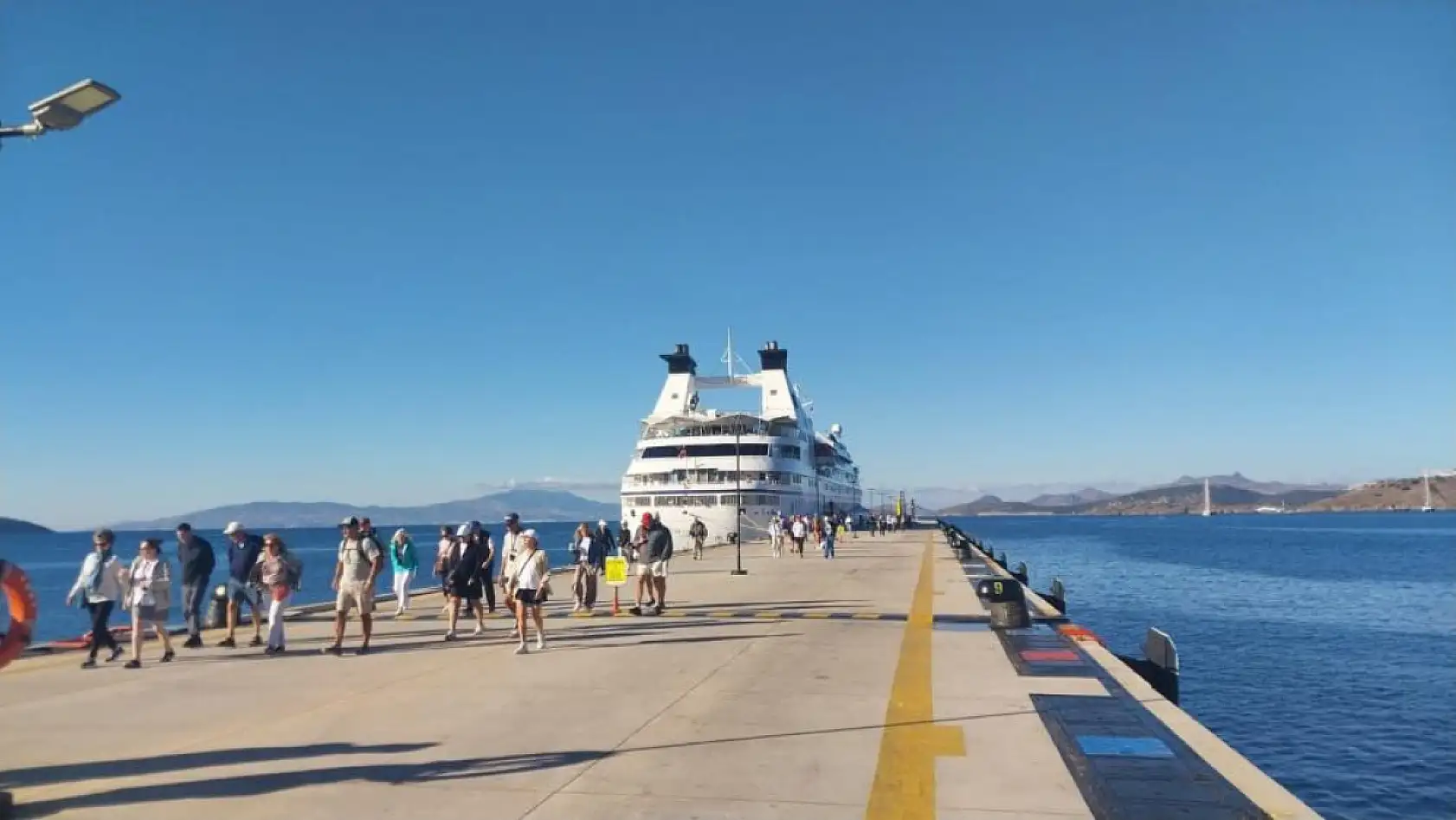 Bodrum'a 277 yolcu ile geldi