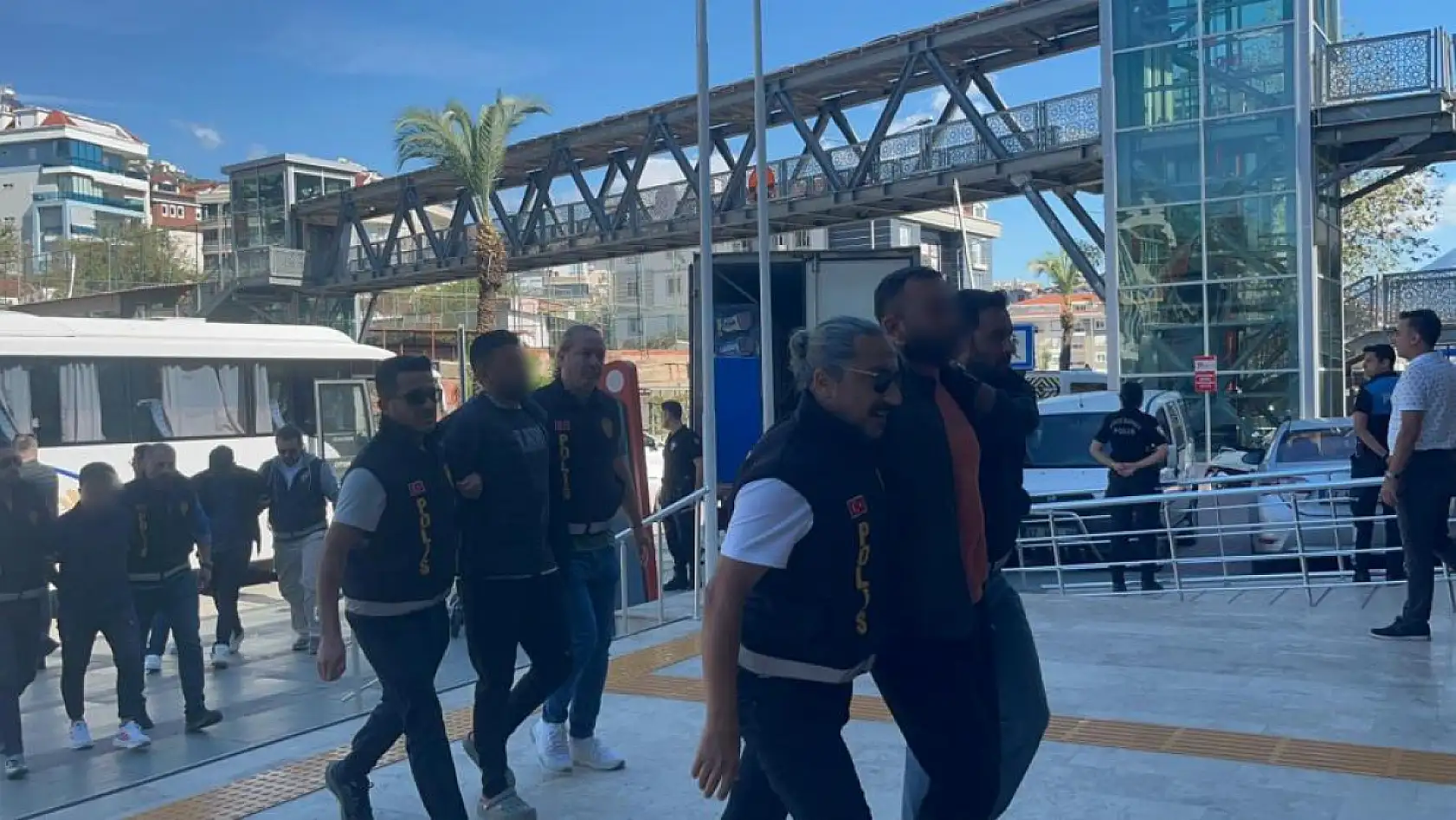Alanya Cinayetinde Kan Donduran Detay: Cesedi Uçuruma Atmışlar