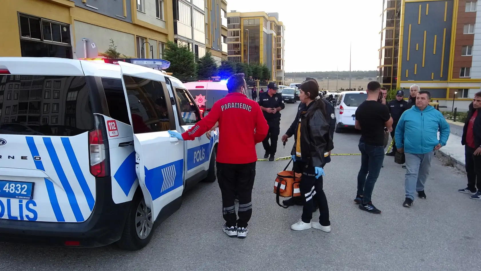 Çocuklar kavga edince babalar birbirine girdi: 1 ölü