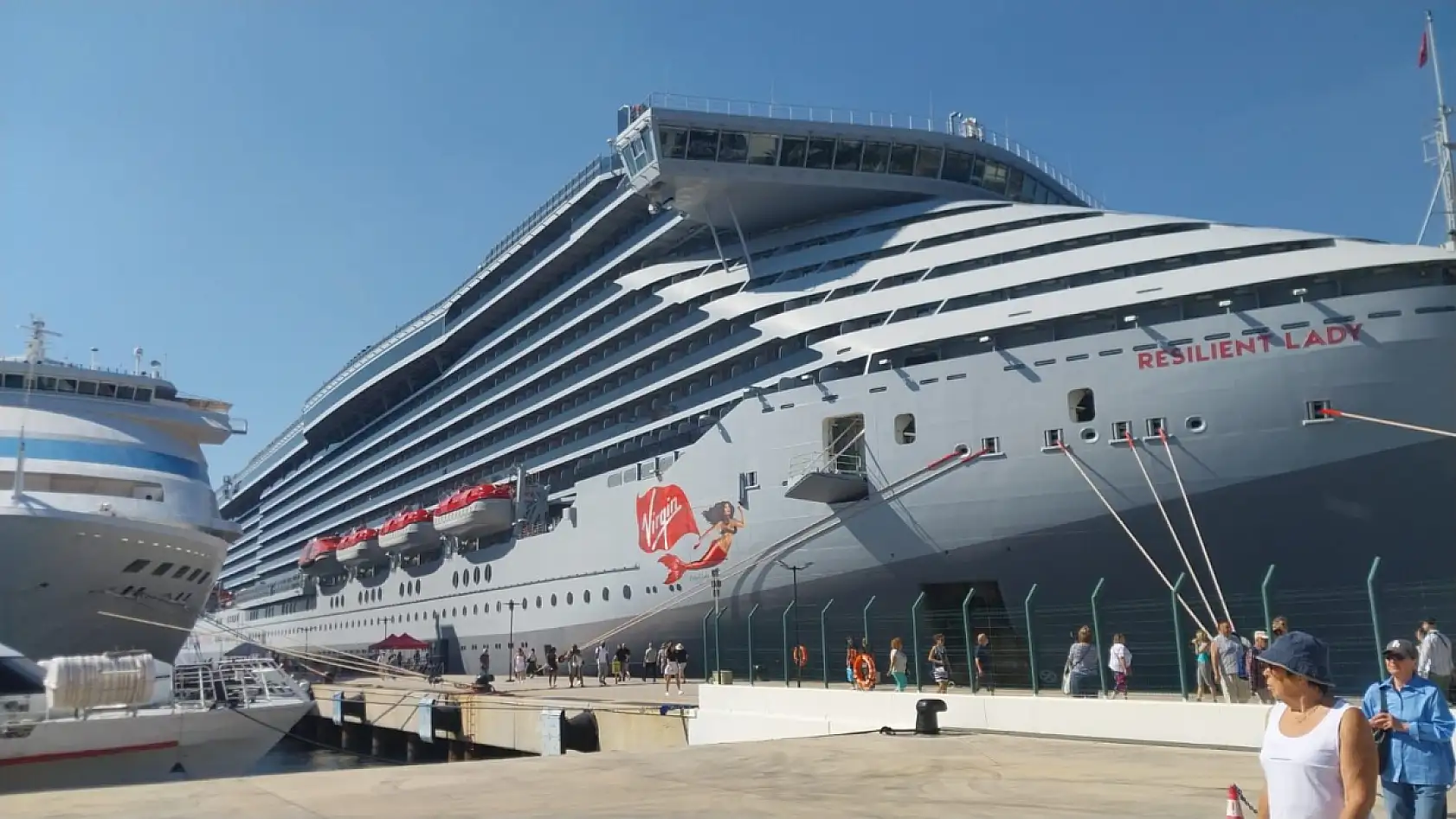 Bodrum'a 3 bin 308 yolcu getirdi