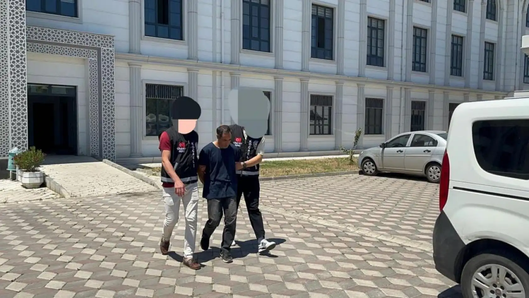Eşini ve Köylüsünü Yaralayan Koca Hakkında Kan Donduran Detaylar