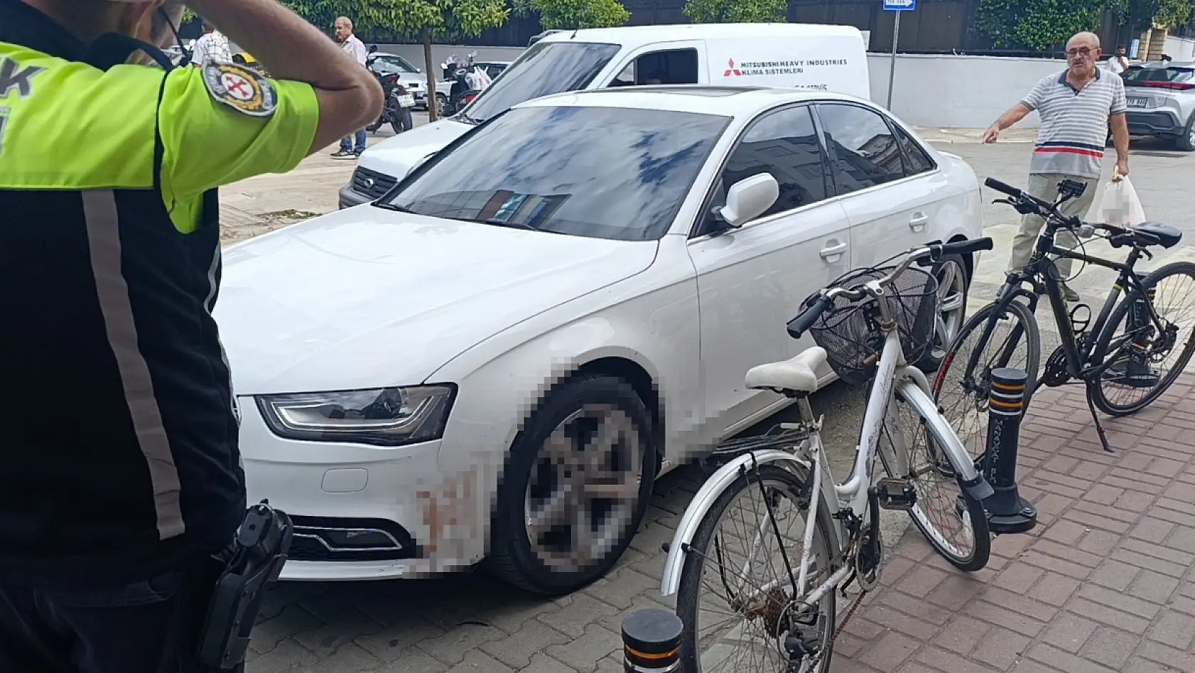 'Araçta kan var' ihbarı polisi alarma geçirdi: Gerçek çok farklı çıktı