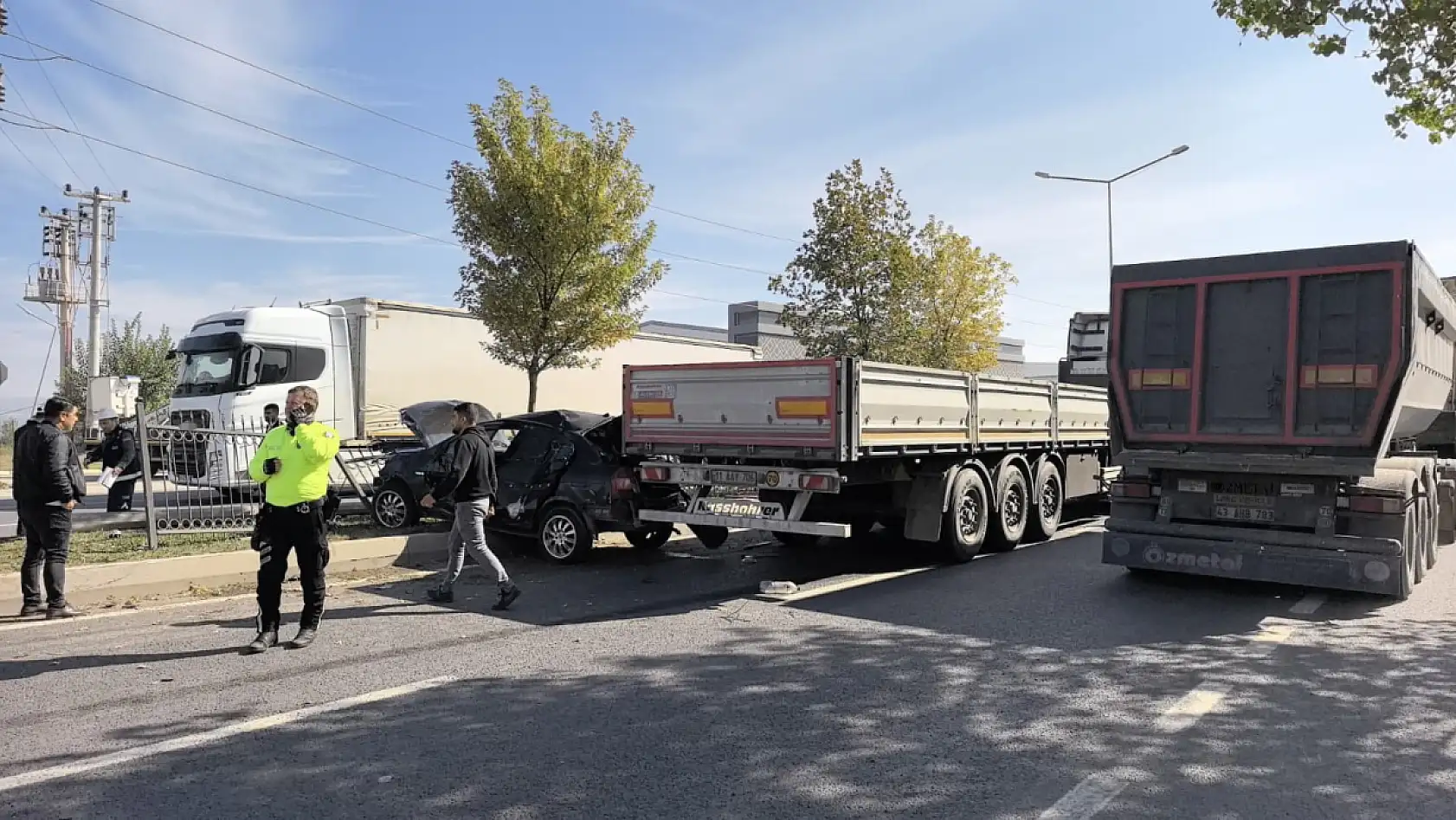 Makas atarken ortalığı birbirine kattı