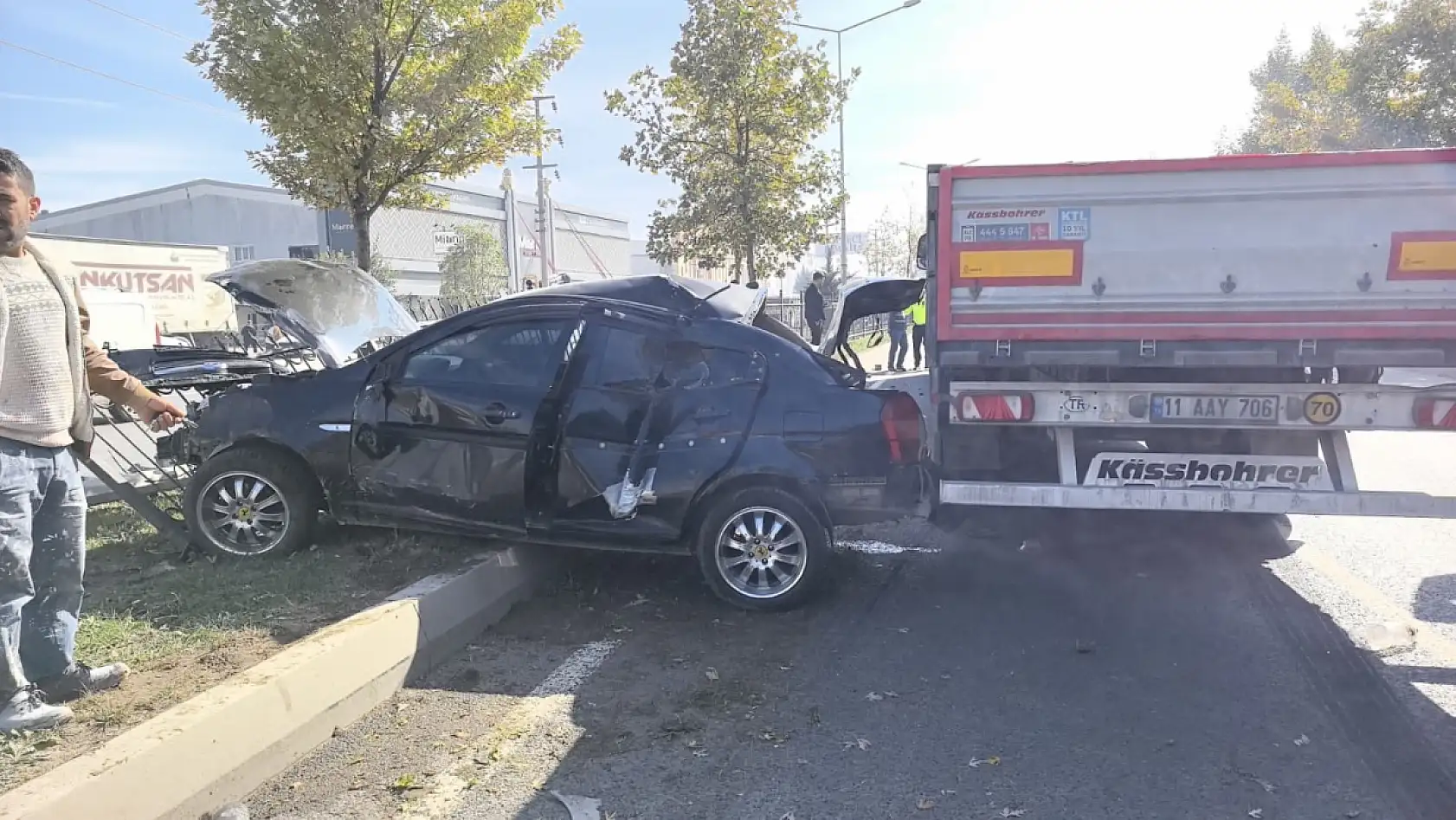 Makas atarken ortalığı birbirine kattı