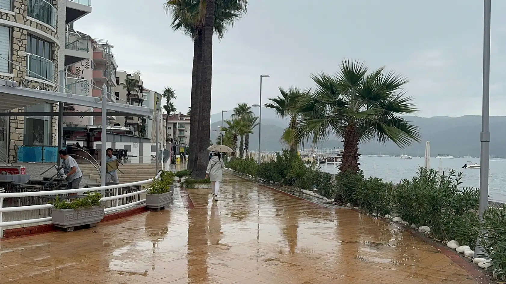 Marmaris'te yağmur ve deniz keyfi bir arada