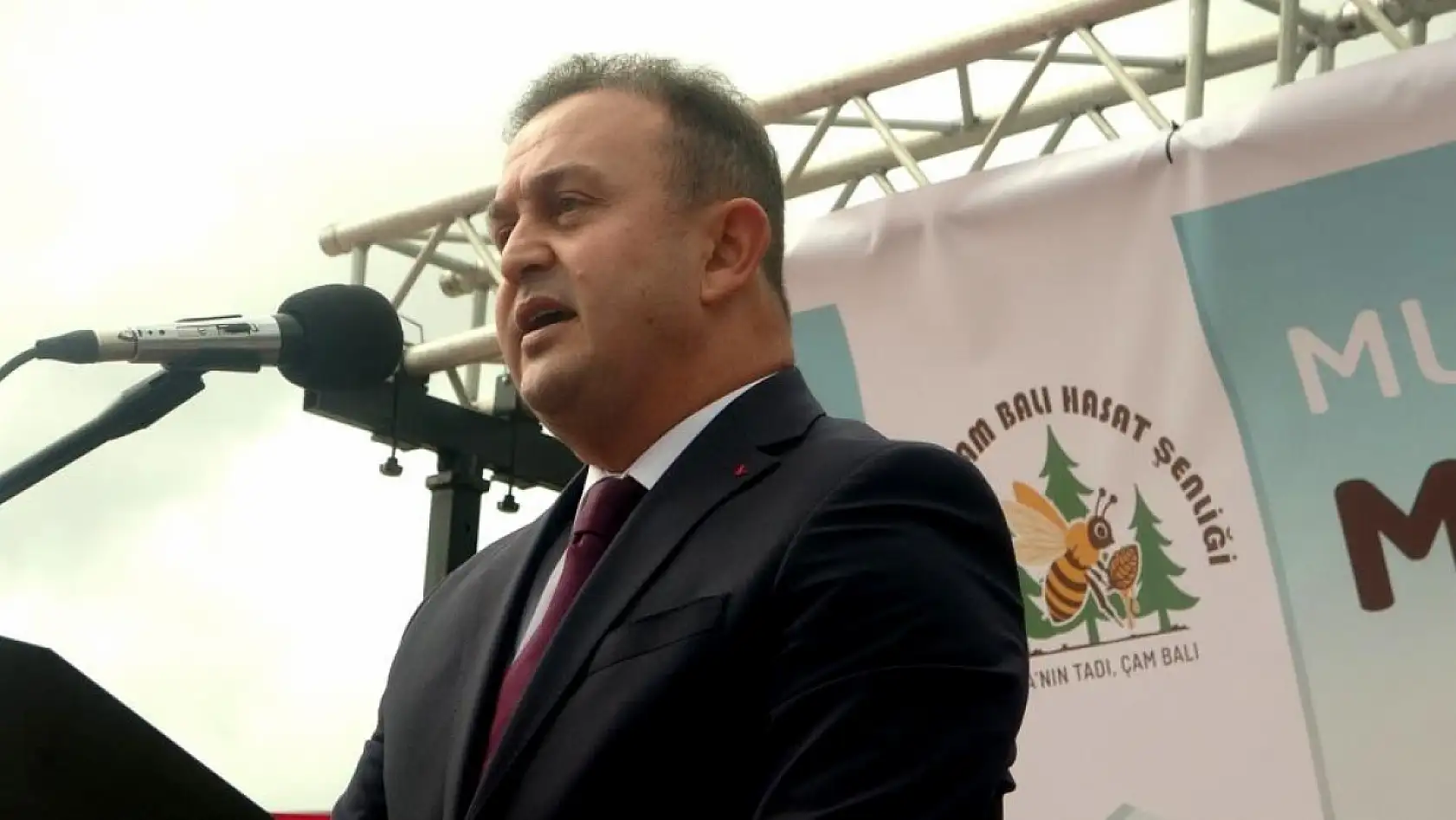 Vali Akbıyık: 'Çam balında dünya birincisiyiz'