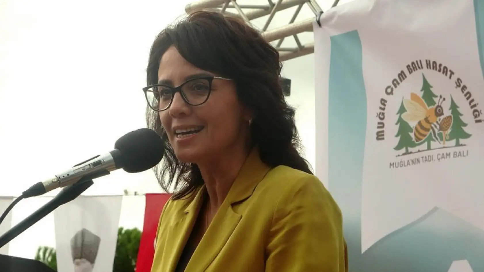 Vali Akbıyık: 'Çam balında dünya birincisiyiz'