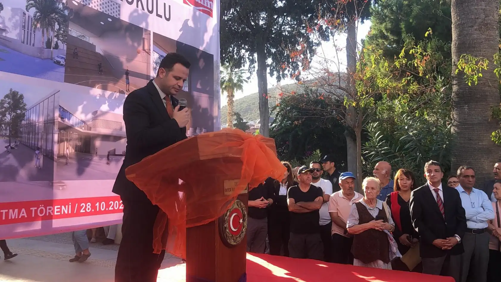 Muğla Valisi Akbıyık, Datça'daki hayırsever okulunun temelini attı