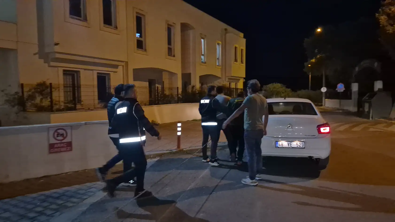 Bodrum'daki rüşvet operasyonunda 2 kişi tutuklandı