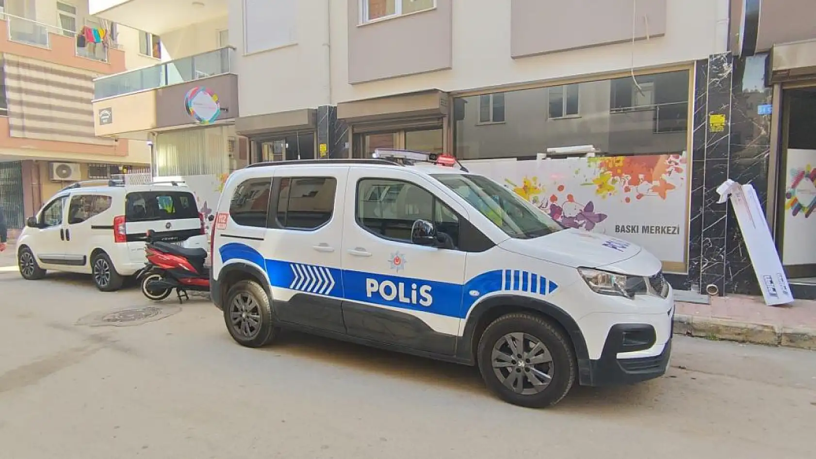 Apartmanda Kötü Koku İhbarı: 78 Yaşındaki Adam Evinde Ölü Bulundu