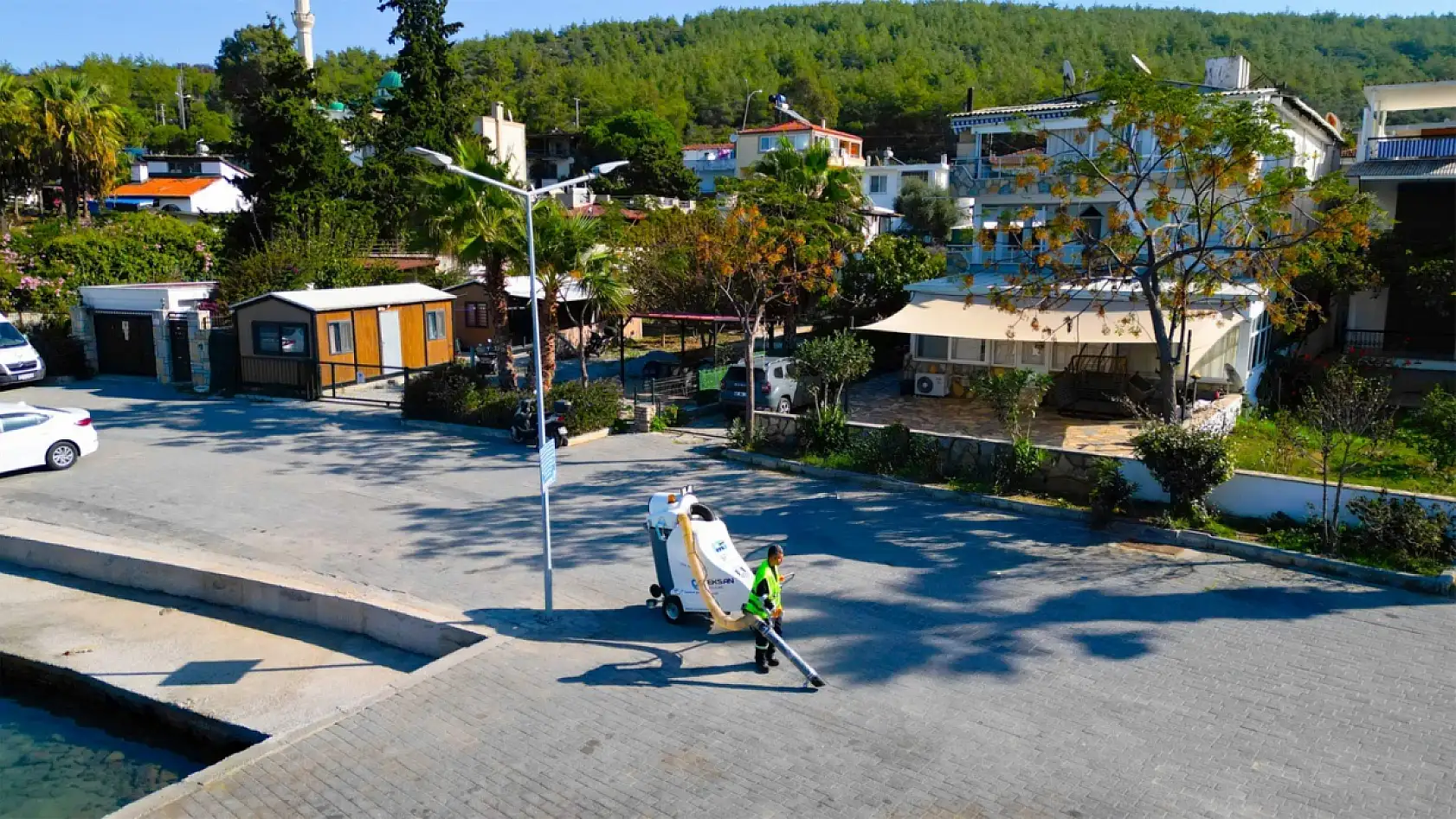 Yeni nesil elektrikli yol süpürme araçları Bodrum'da