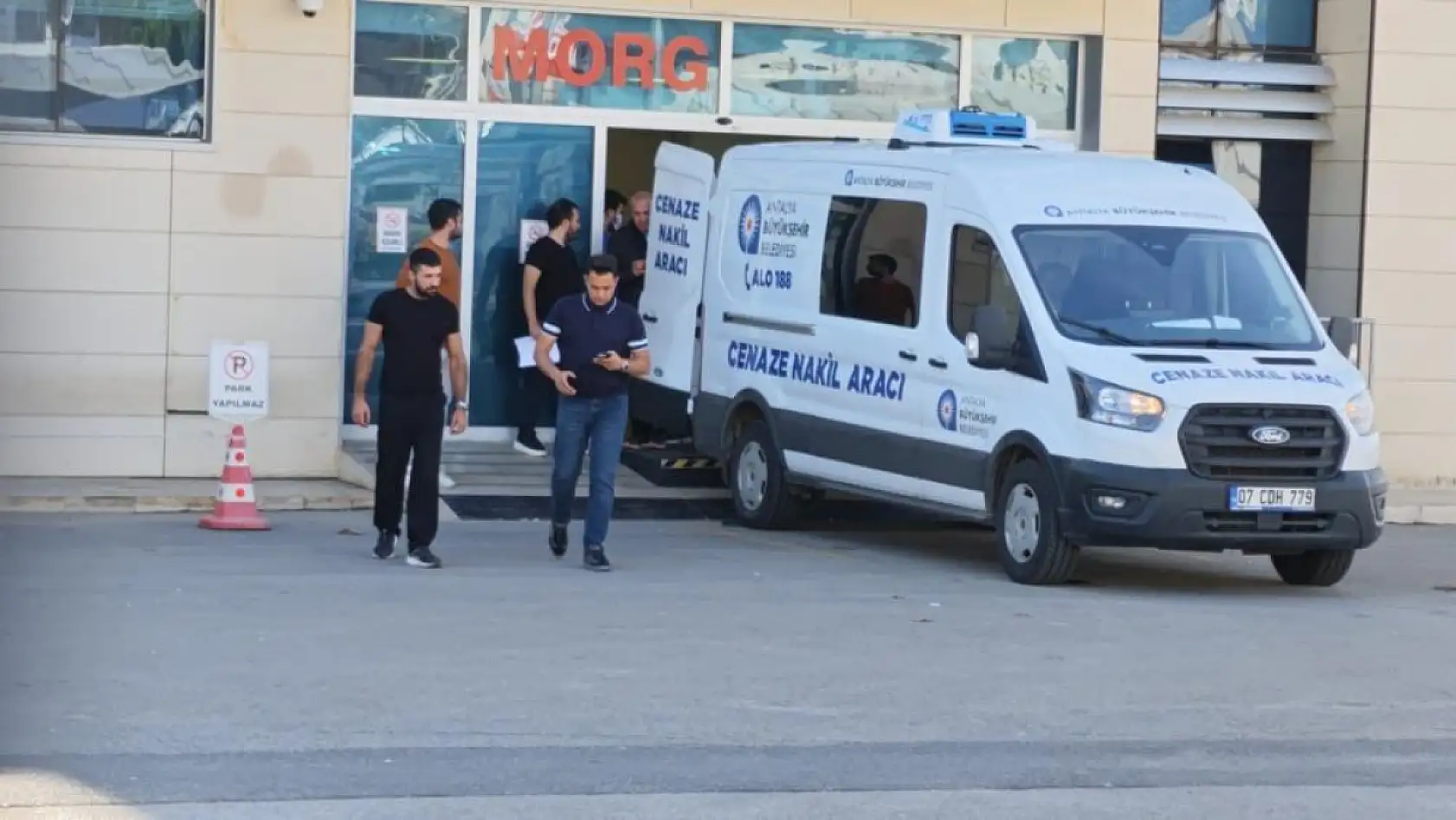 Düğün hazırlığı yapan güvenlikçiyi bıçaklayarak öldüren zanlı tutuklandı