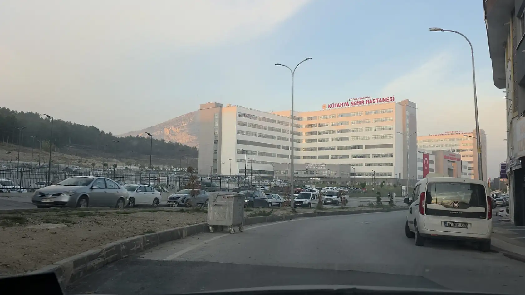 Yeni doğan bebeğini havalandırma boşluğuna attı