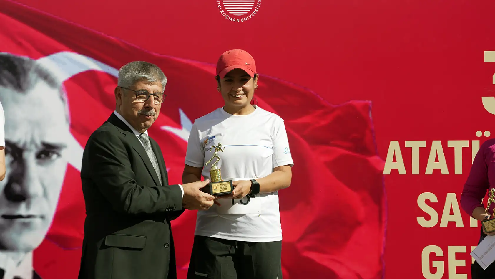 Muğla'da 'Atatürk'e Saygı Gençlik Koşusu' gerçekleşti