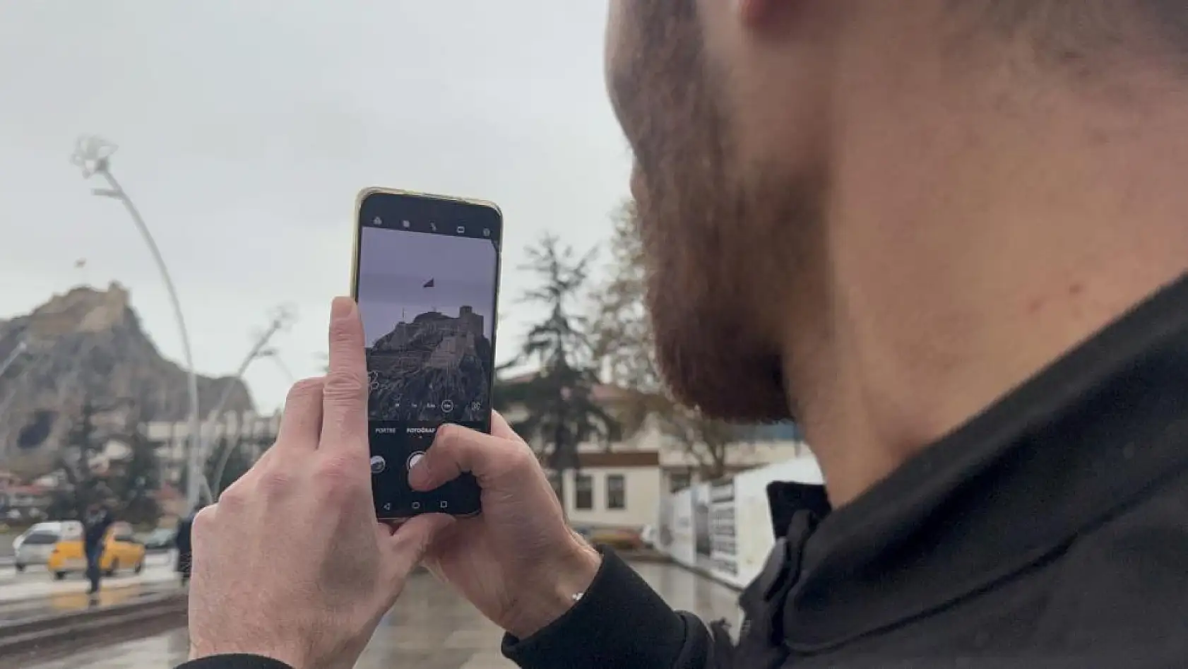 Fırın ustasının Paris'teki ödül sevinci vize engeline takıldı