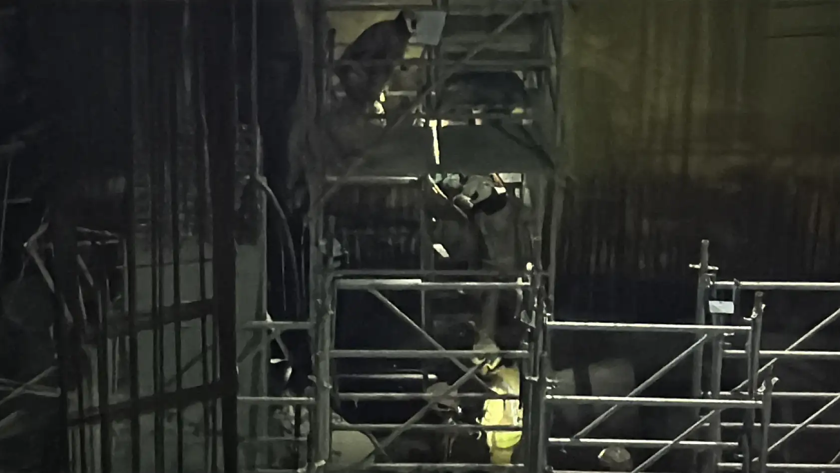 Metro inşaatındaki göçükten kurtarılan 1 işçi hayatını kaybetti