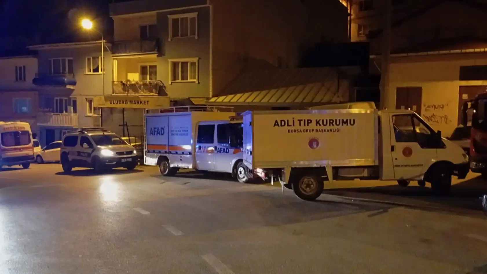 Ev yangınında kaybolan yaşlı adamın cansız bedeni bulundu