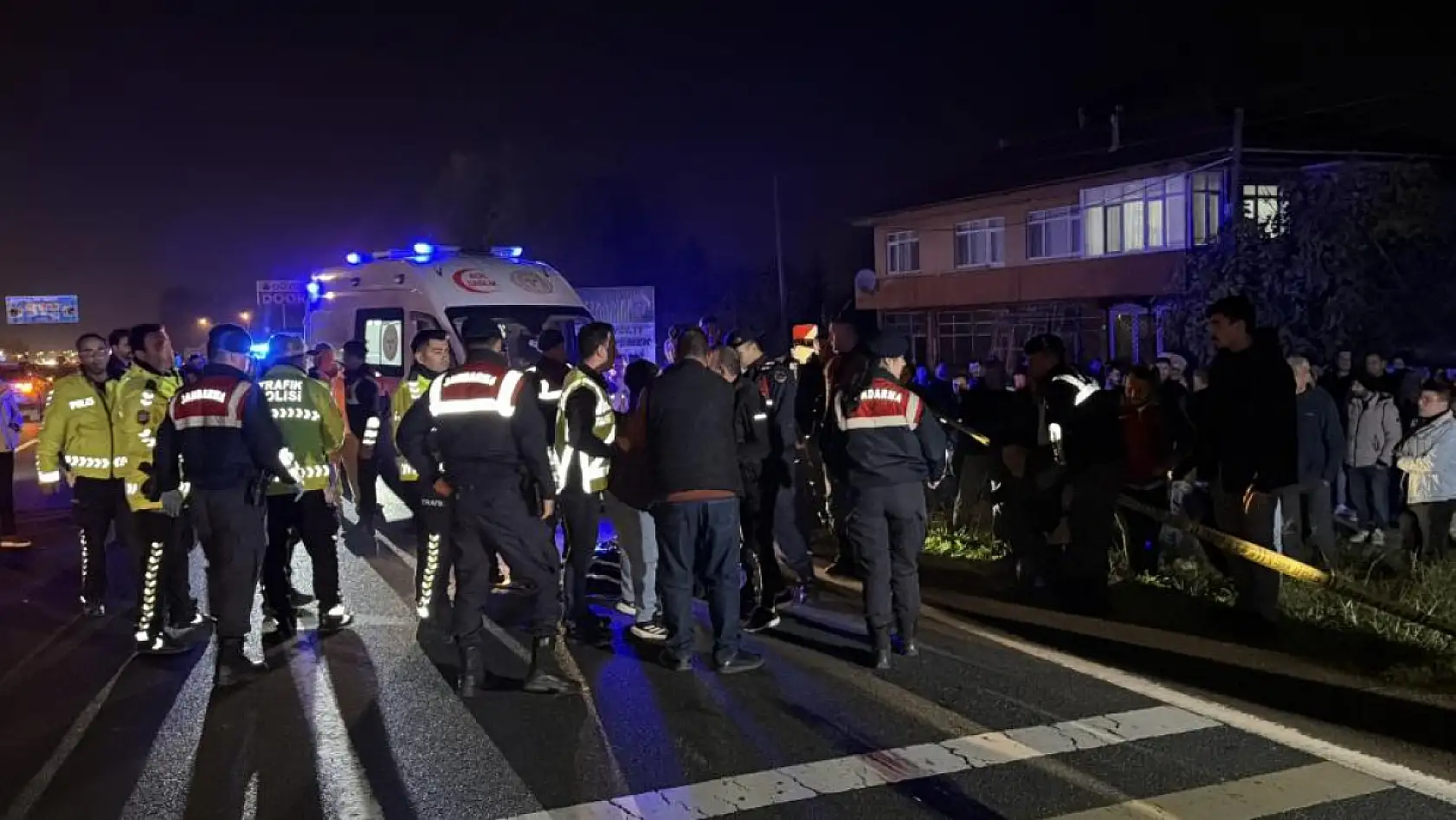 D-100 Karayolu'nda Feci Kaza: 75 Yaşındaki Kadın Can Verdi