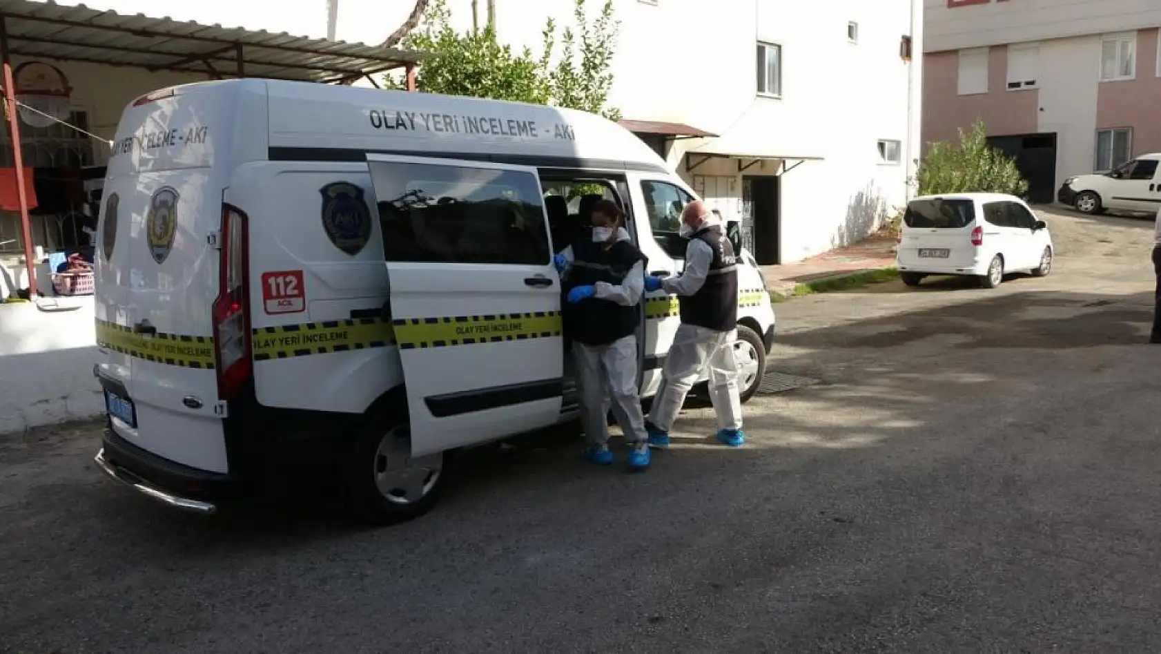 Mahalleyi koku sarınca öldüğü ortaya çıktı