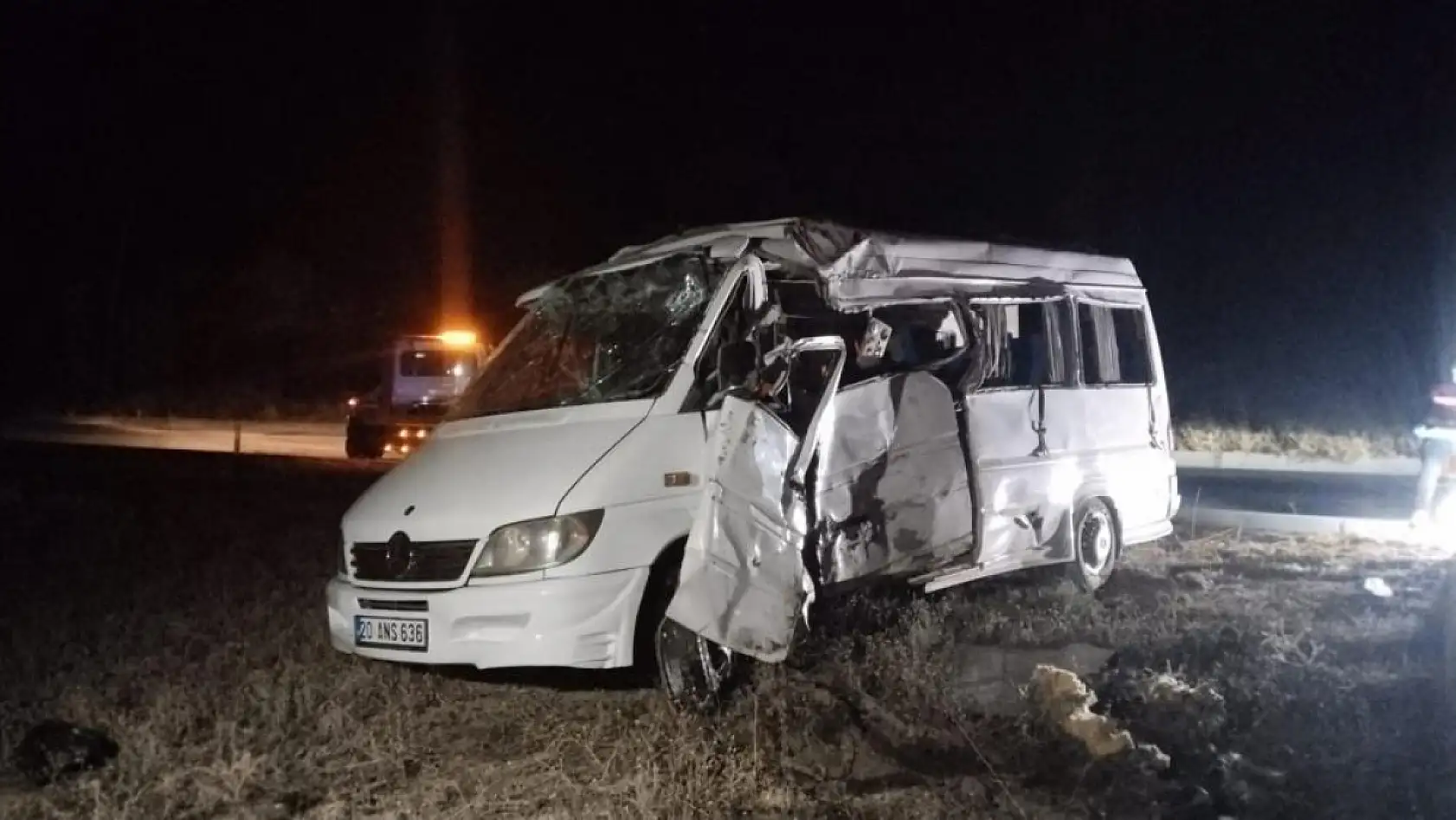 Fethiye-İstanbul Seferindeki Otobüs Kazaya Karıştı: 1 Ölü, 13 Yaralı