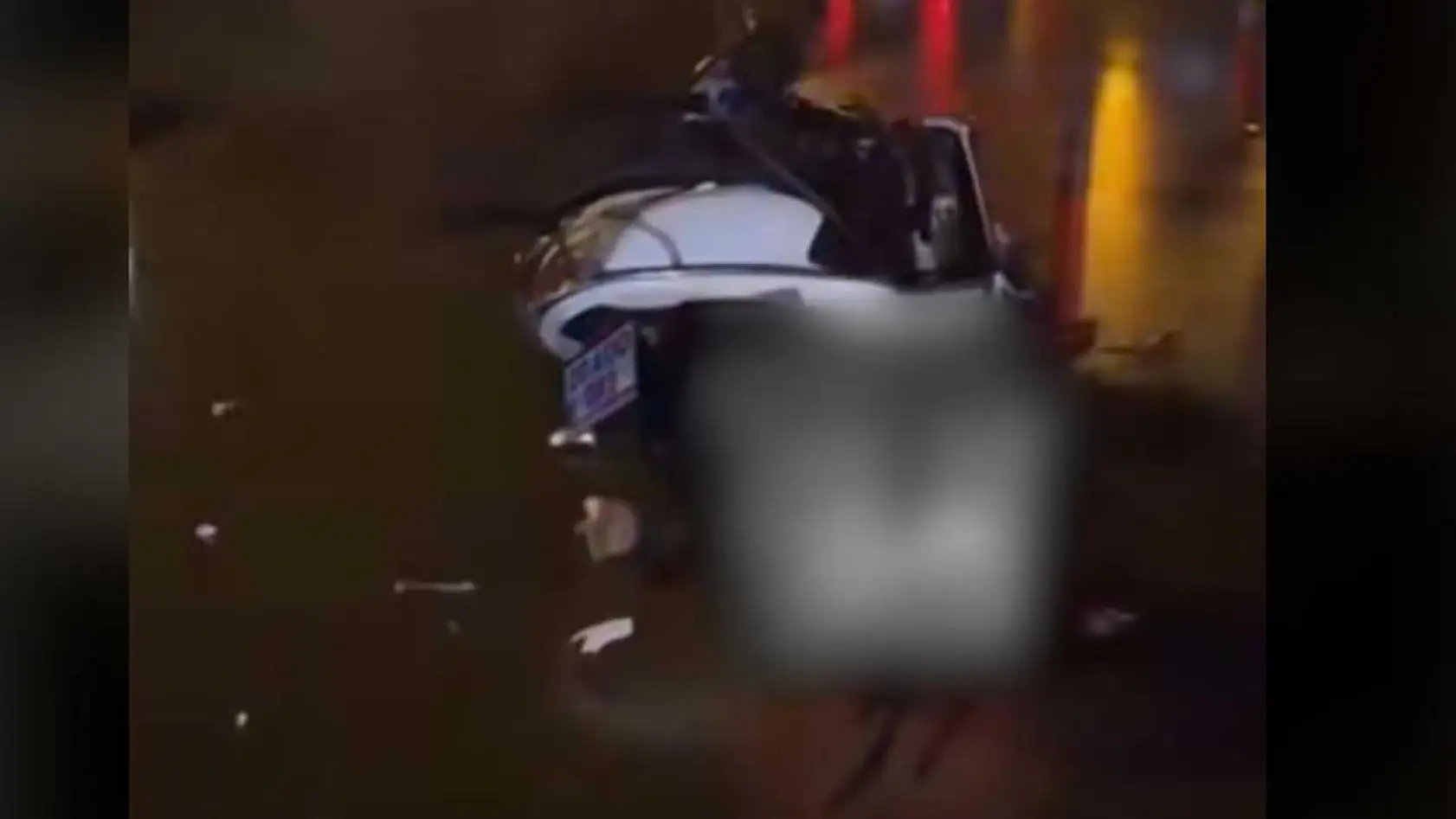 Yola kontrolsüz çıkan otomobil, motosikletle çarpıştı: 1 ölü