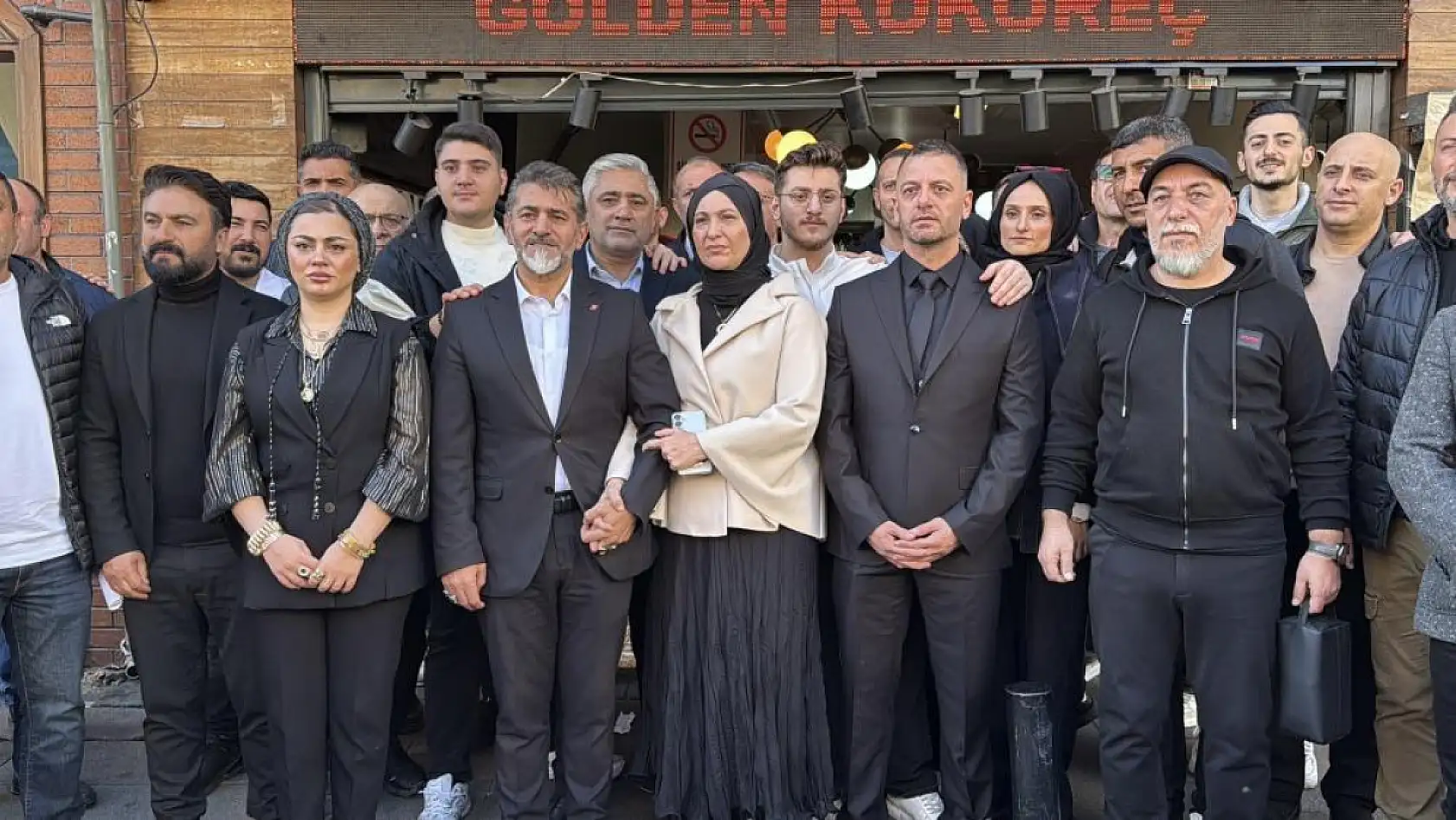 Böcek ailesi soruşturmasında tahliye edilen esnaf konuştu: 'Çok mağdur olduk, 40 senem boşa gitti'