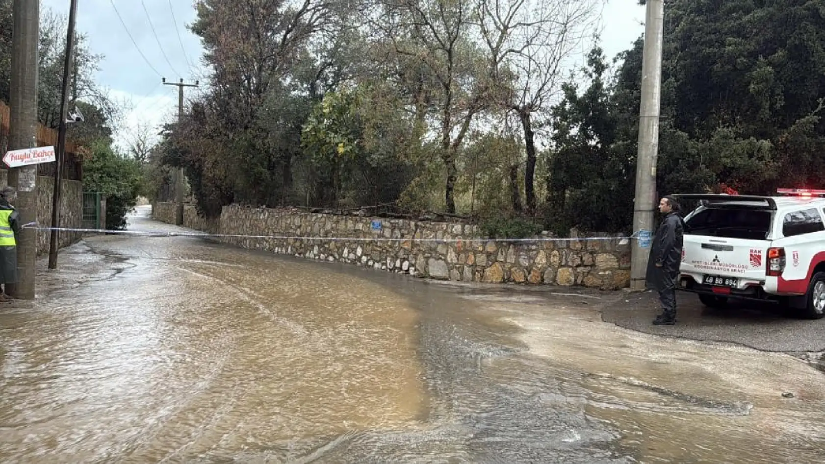 Bodrum'u sağanak yağış vurdu