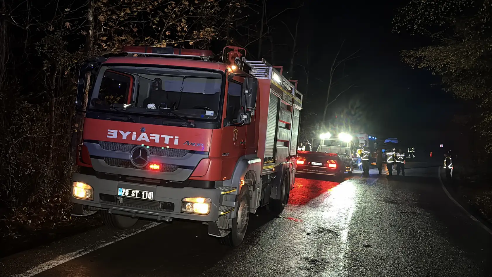 Feci kaza: Sürücü araçta yanarak hayatını kaybetti