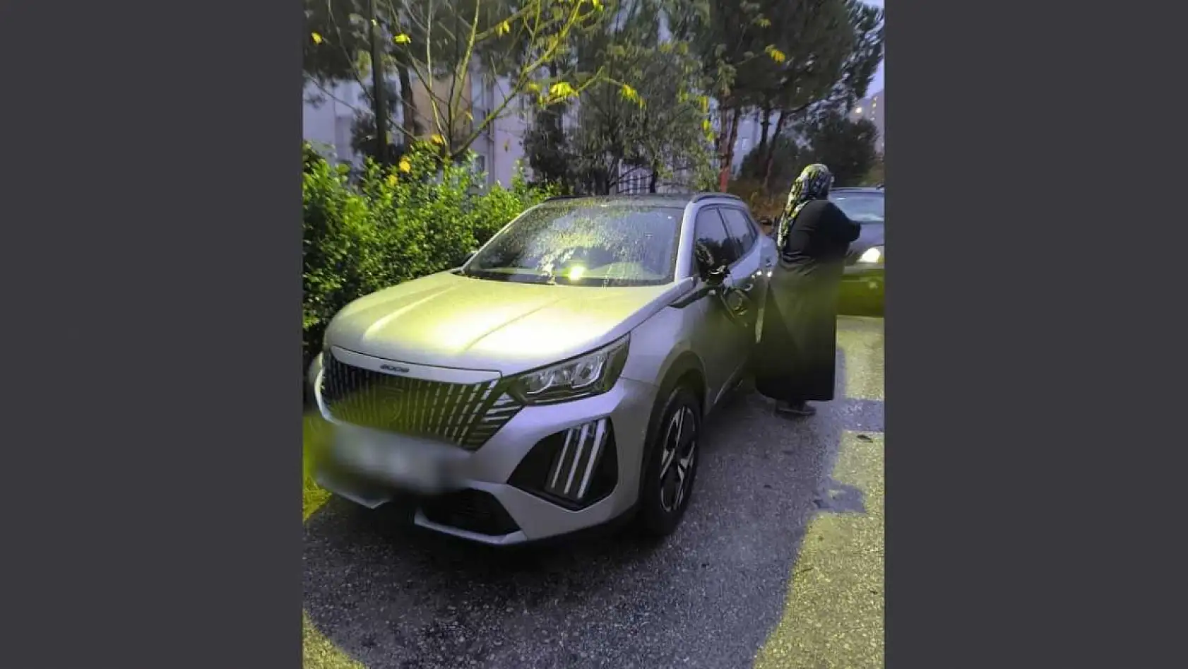 Mahallenin kabusu olan avukat 40 araca zarar verdi