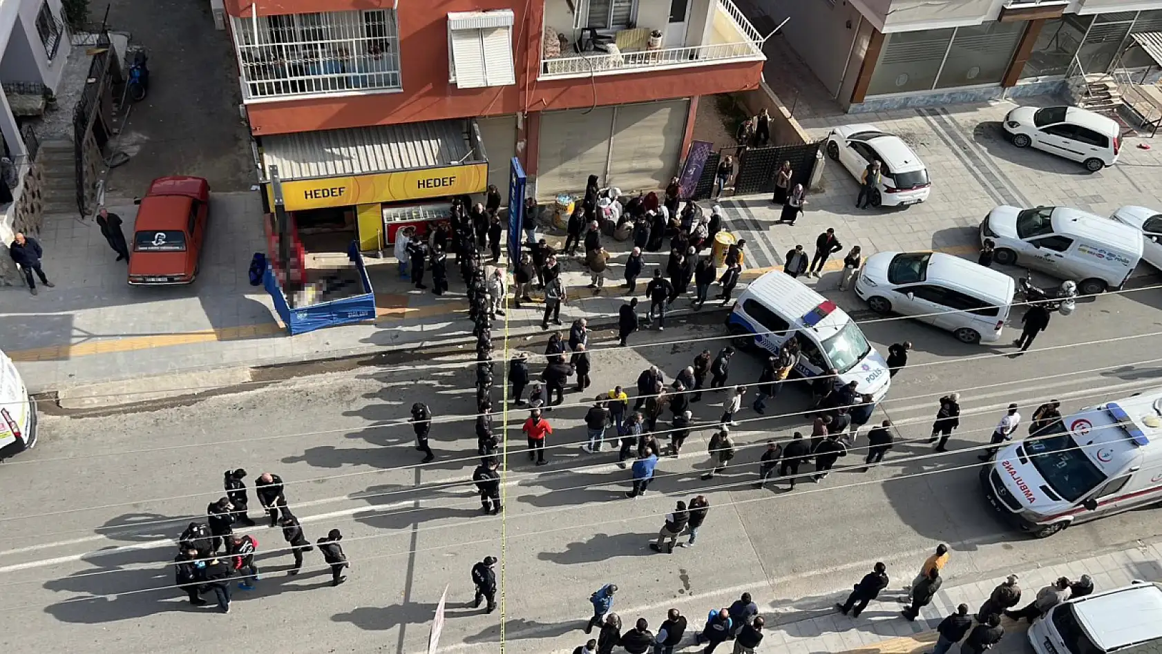 Komşu Dehşeti: Önce anne ve oğlunu ardından büfeciyi öldürdü