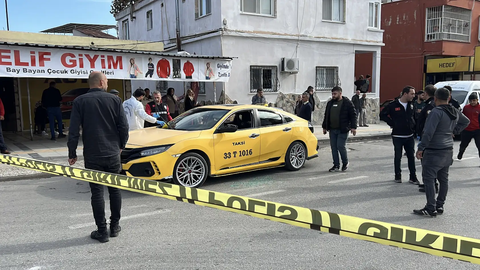 Komşu Dehşeti: Önce anne ve oğlunu ardından büfeciyi öldürdü