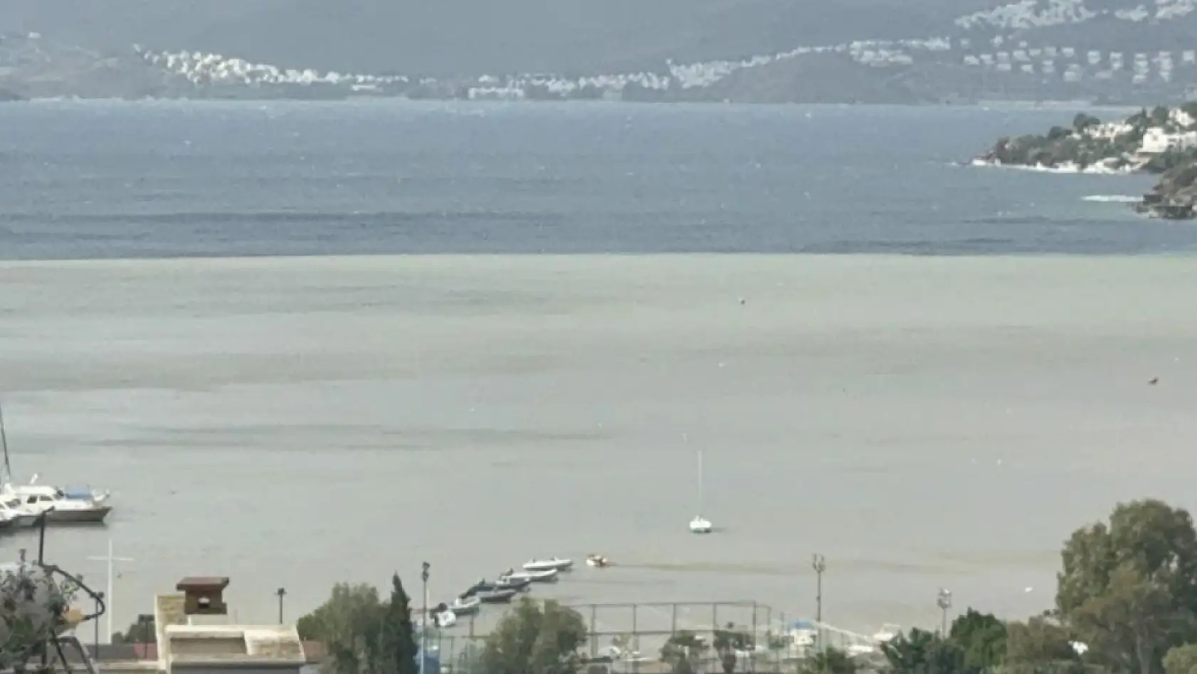 Bodrum'da selin ardından fırtına: 'Tekneler karaya oturdu, denizin rengi değişti'