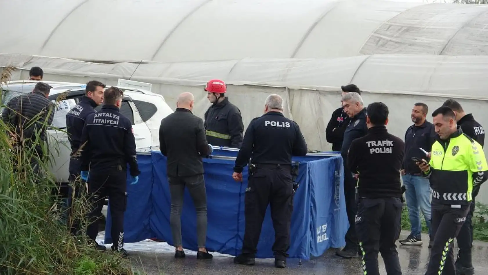 Gece evden otomobille ayrılan kadın, dereye düşen otomobilde hayatını kaybetti