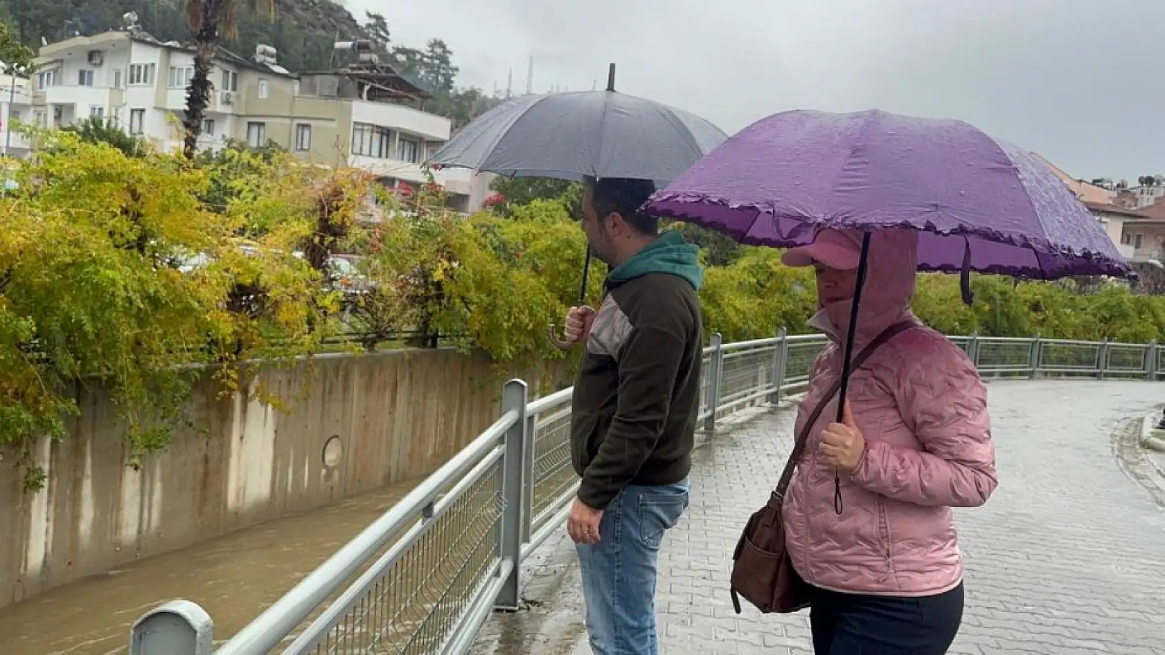 Marmaris'te son 24 saatte 60 kilogram yağış düştü