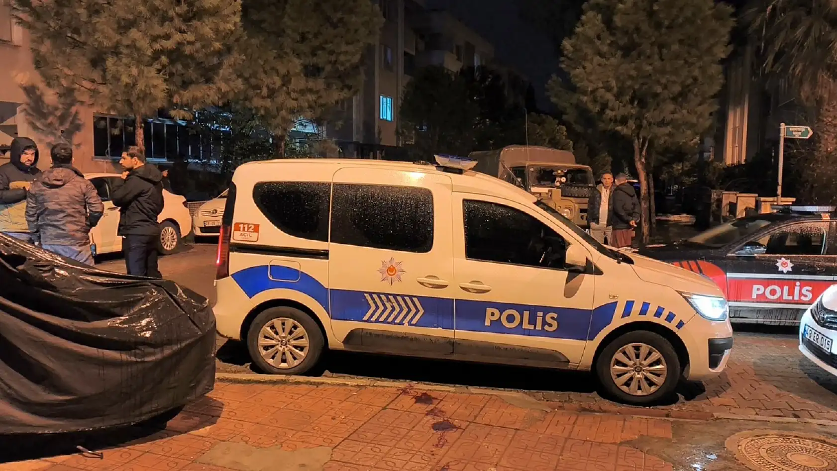 Menteşe'de bıçaklı kavga:1 kişi ağır yaralı