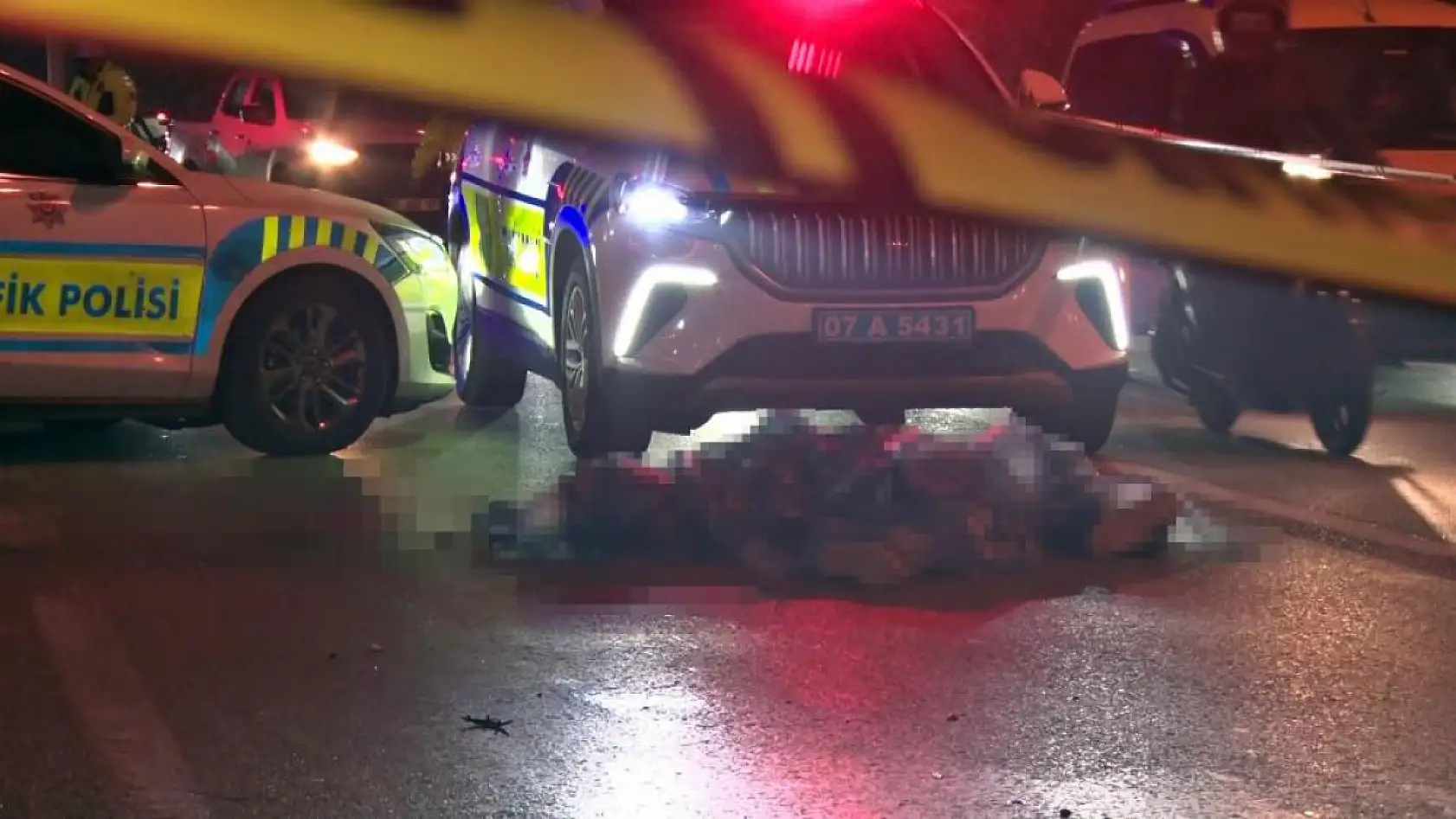 Kamyon ile çarpışan motosikletin 17 yaşındaki sürücüsü hayatını kaybetti