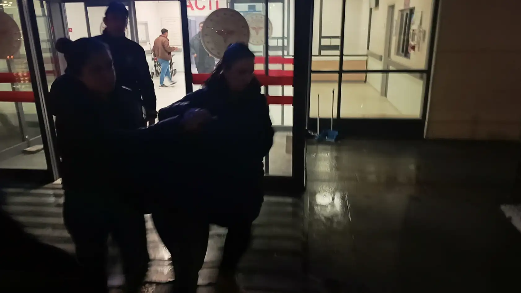 Güllü'nün ölümüyle ilgili soruşturmada gözaltına alınan aralarında kızının da bulunduğu 3 kişi Yalova'ya getirildi