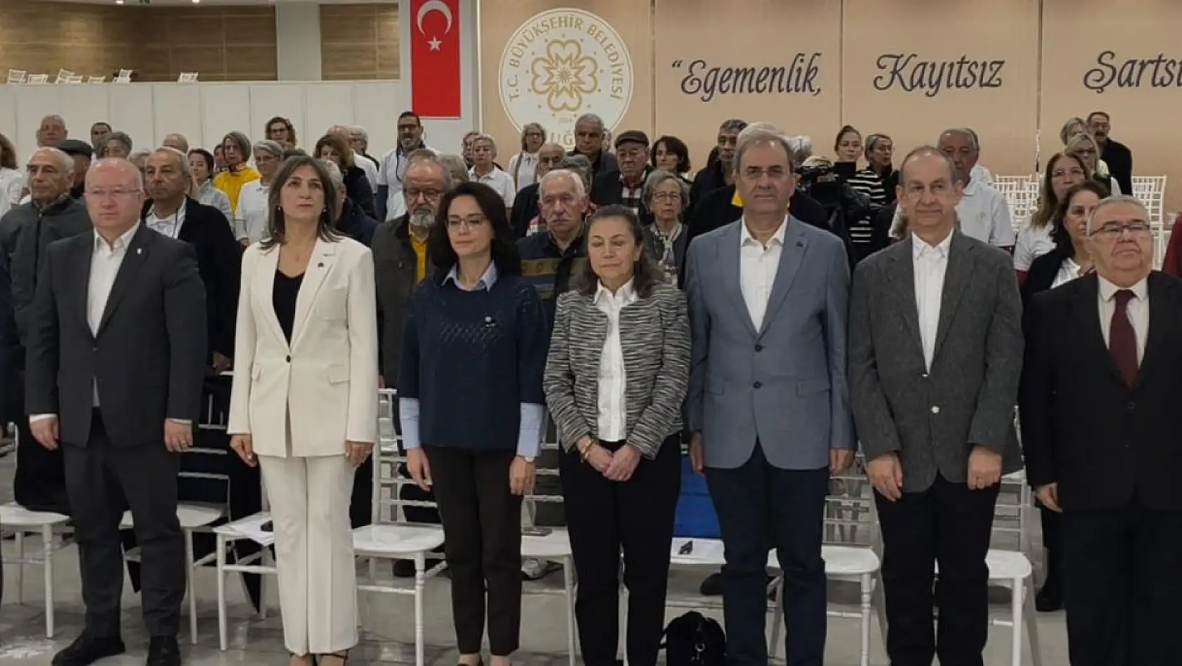 Menteşe Belediyesi, ekolojik gerontoloji ve yaşlanma etkinliği düzenledi