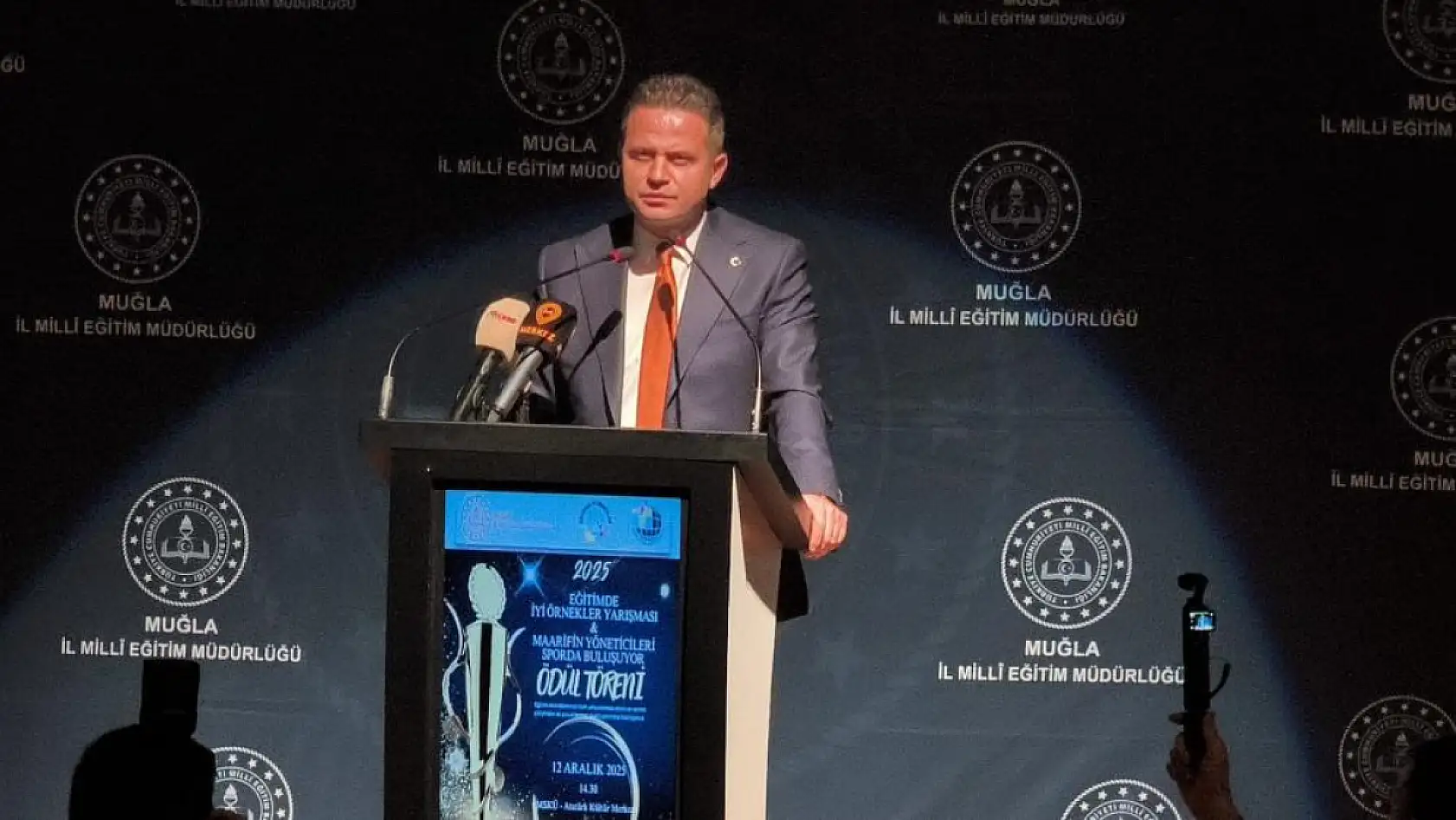 Muğla eğitim camiası ödül töreninde buluştu