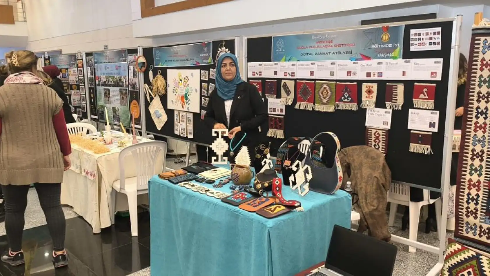 Muğla eğitim camiası ödül töreninde buluştu