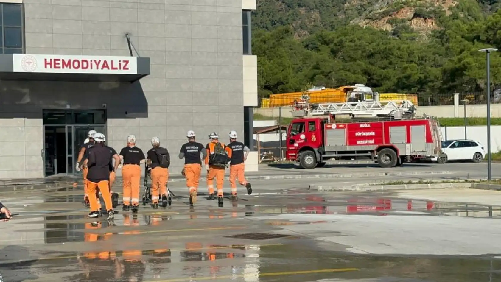 Marmaris Devlet Hastanesi'nde gerçeğini aratmayan tatbikat