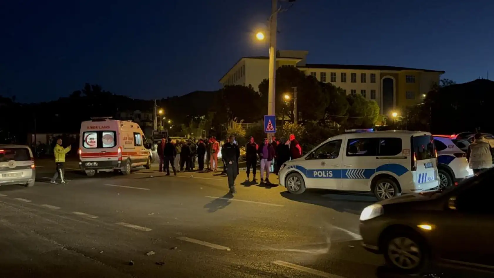 Kamyonetin çarptığı yaya hayatını kaybetti