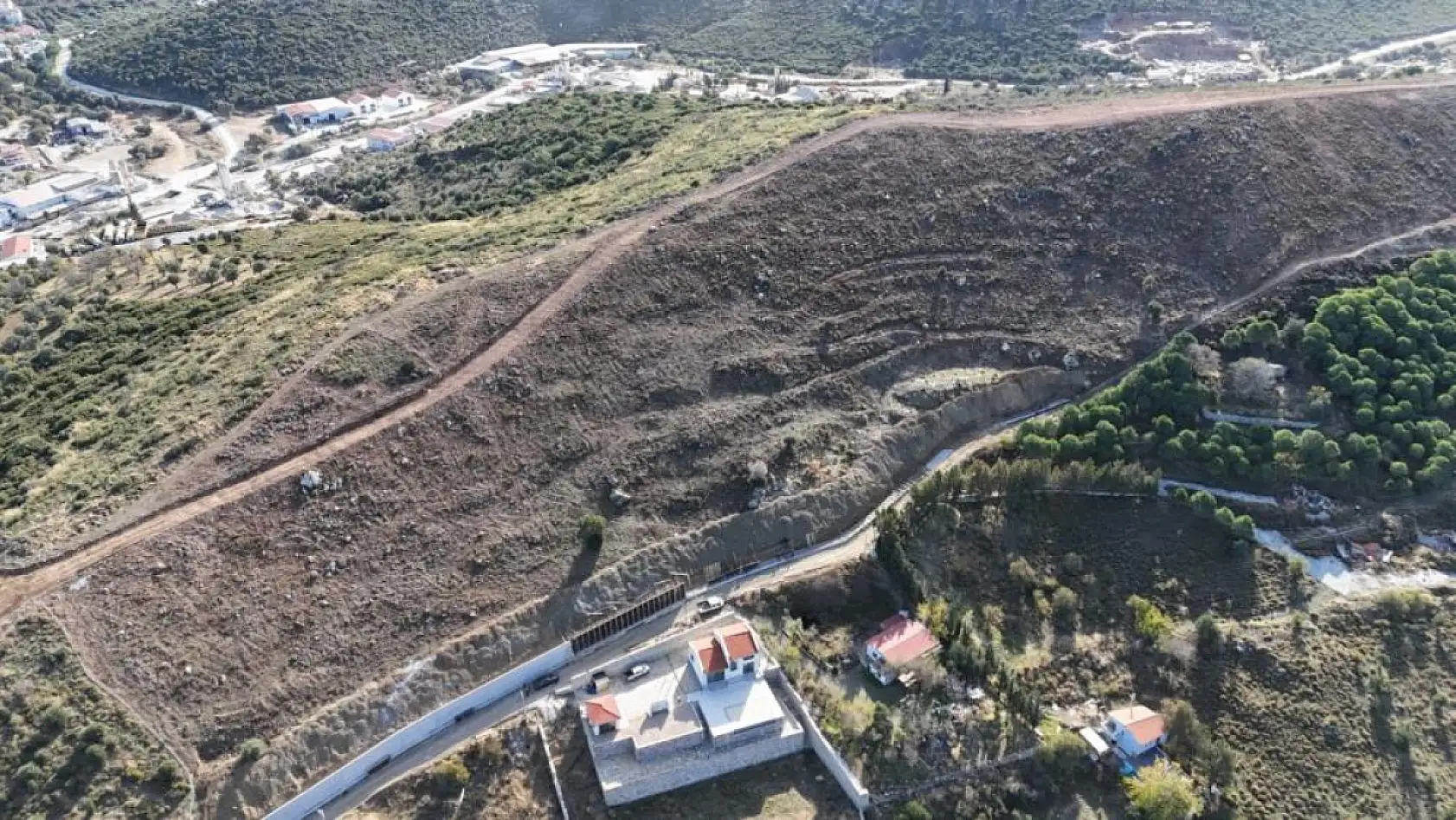 Muğla Büyükşehir'den mezarlıklarda düzenleme