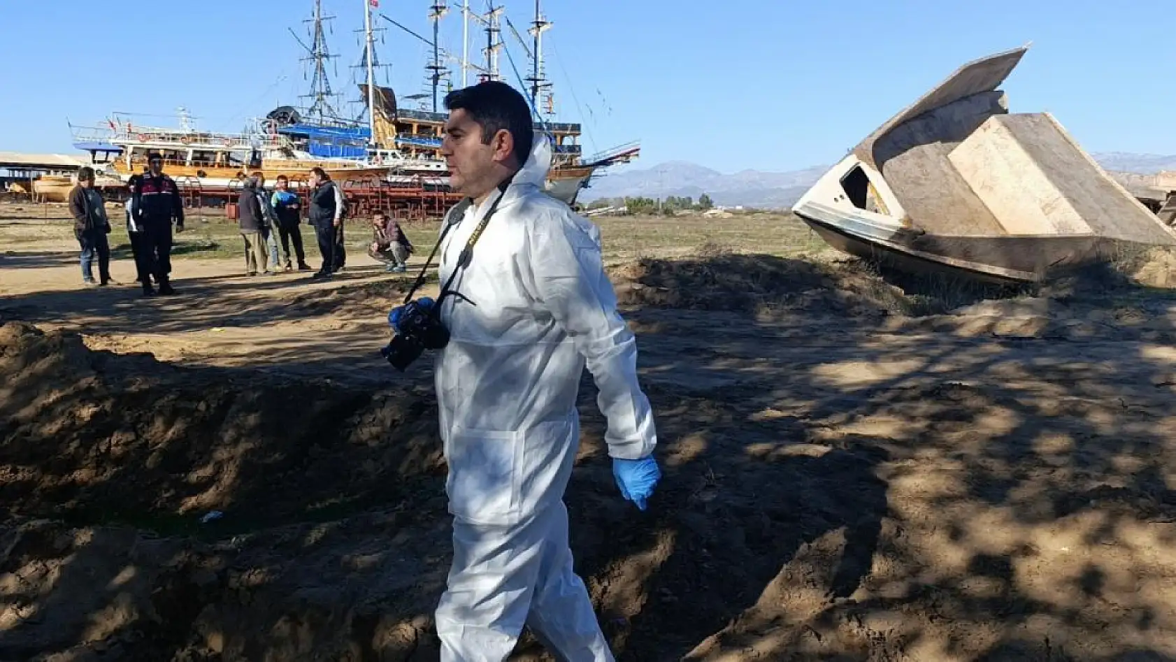 Balıkçı Teknesi Yanında Su İçinde Ceset: 54 Yaşındaki Adam Ölü Bulundu
