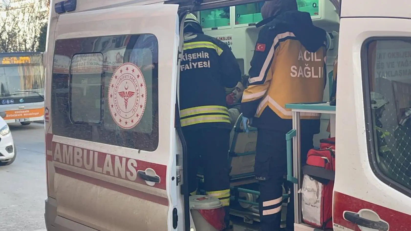 Kediler ısınsın diye kullanılan elektrikli ısıtıcı yangına sebep oldu