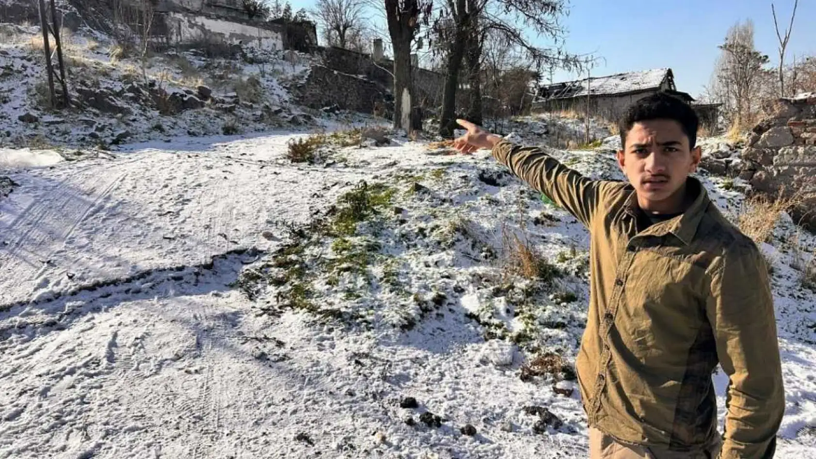 Köpeklerin saldırısına uğrayan çocuğu kurtaran komşu: '10 saniye daha geç kalsaydım çocuğun anca parçalarını bulabilirlerdi'